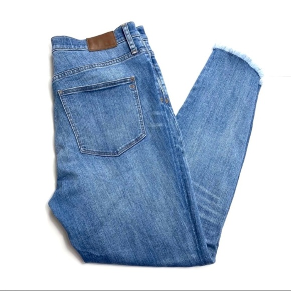 Madewell 10” High Rise Skinny Jeans Tulip Hem Edition - Picture 9 of 9